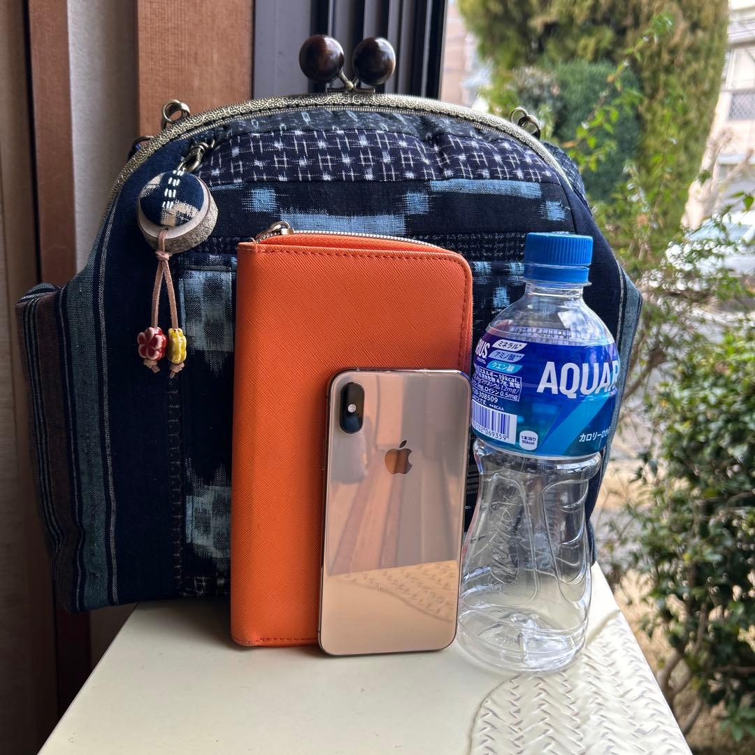 絣のパッチワーク大きながま口丸ショルダー (*´꒳`*)ショルダー紐とチャーム付