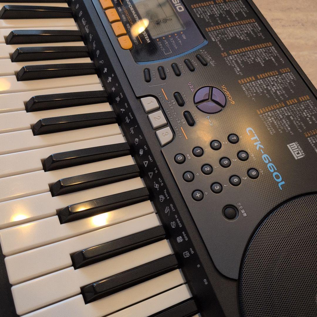 高機能！カシオ 電子キーボード CTK-660L 光ナビ搭載