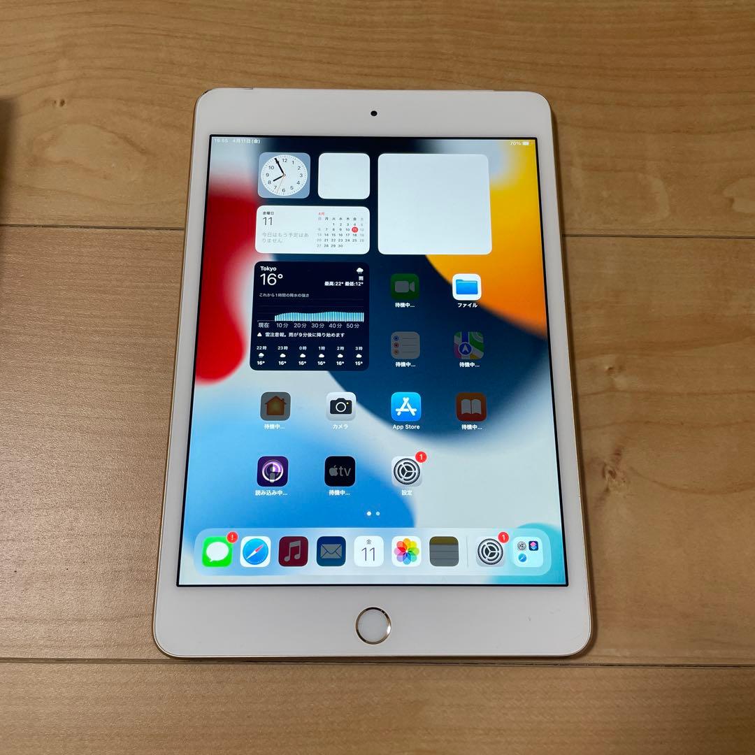 Apple iPad mini (第4世代) シルバー 16GB セルラーモデル