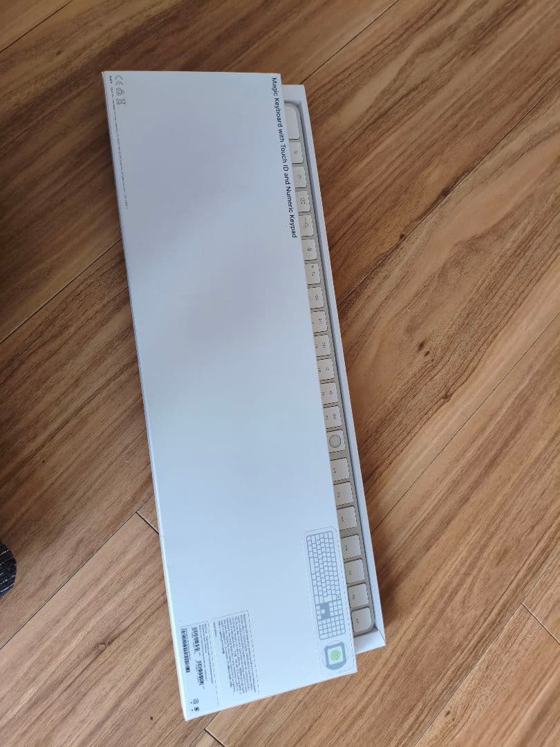 Magic Keyboard with Touch ID ホワイト