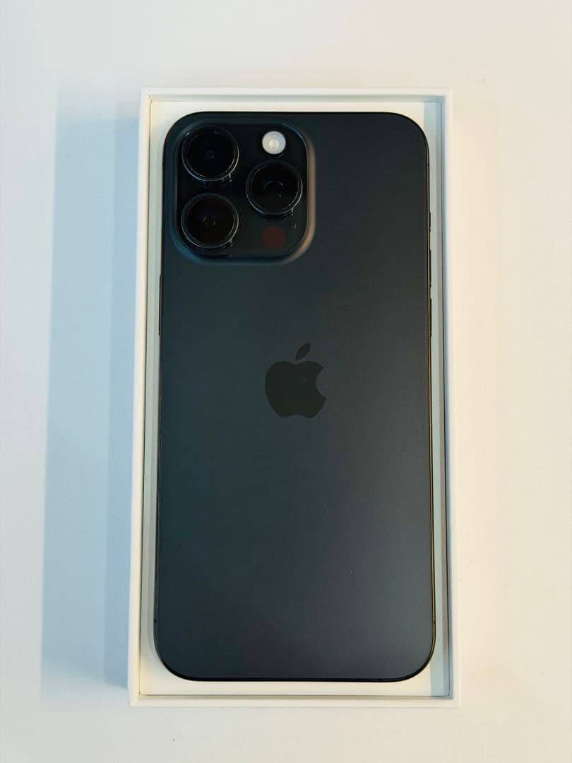 超美品 iPhone15 Pro Max 512GB SIMフリー