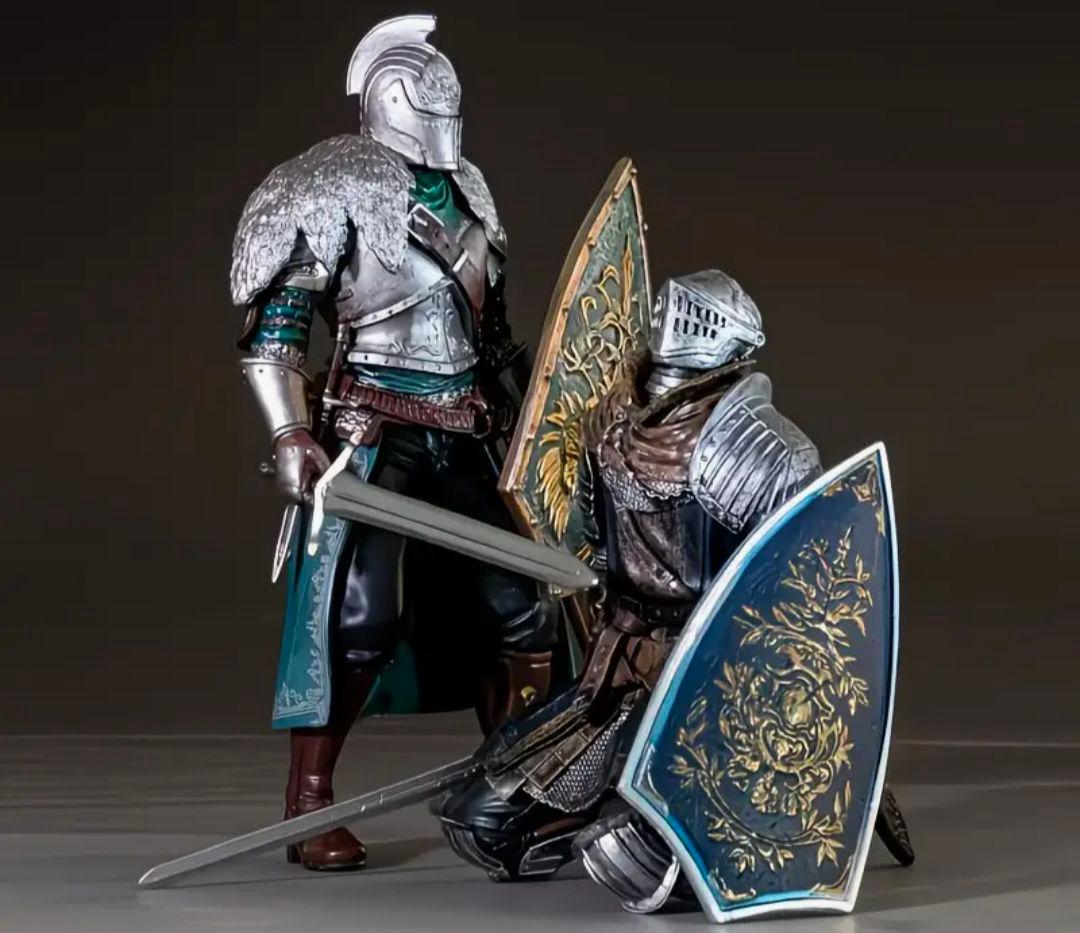 内袋未開封 ダークソウルの海外製フィギュア　3体セット