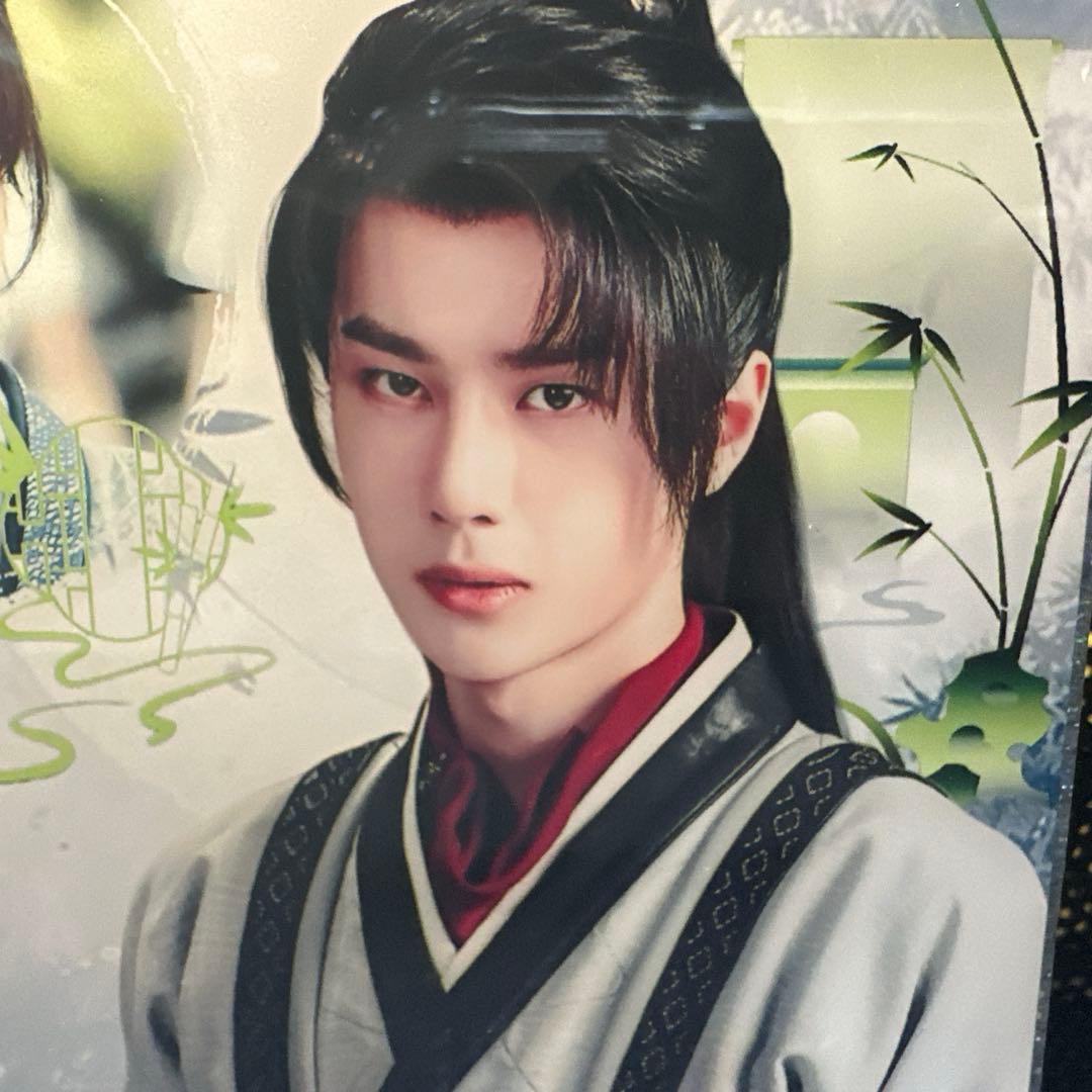 王一博 謝允 2番スタジオ　新両面レジン九宫格玄関置物