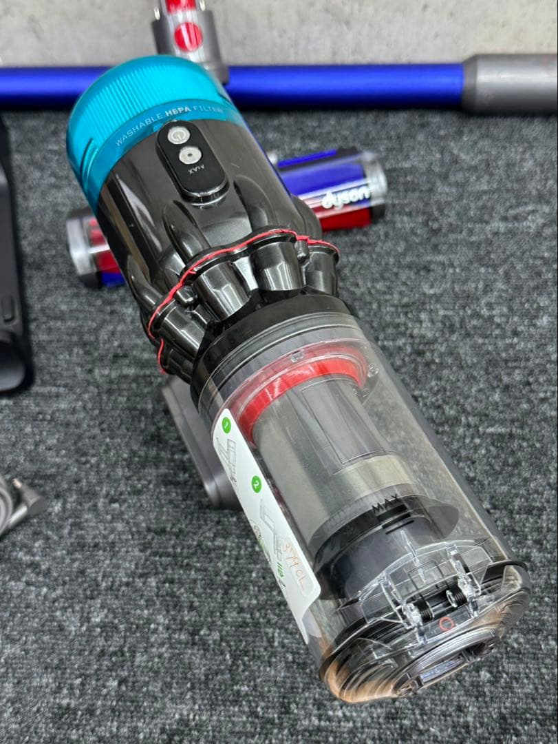 2022年製　ダイソン　掃除機　SV21 本体　ヘッド　パイプ　充電器　セット