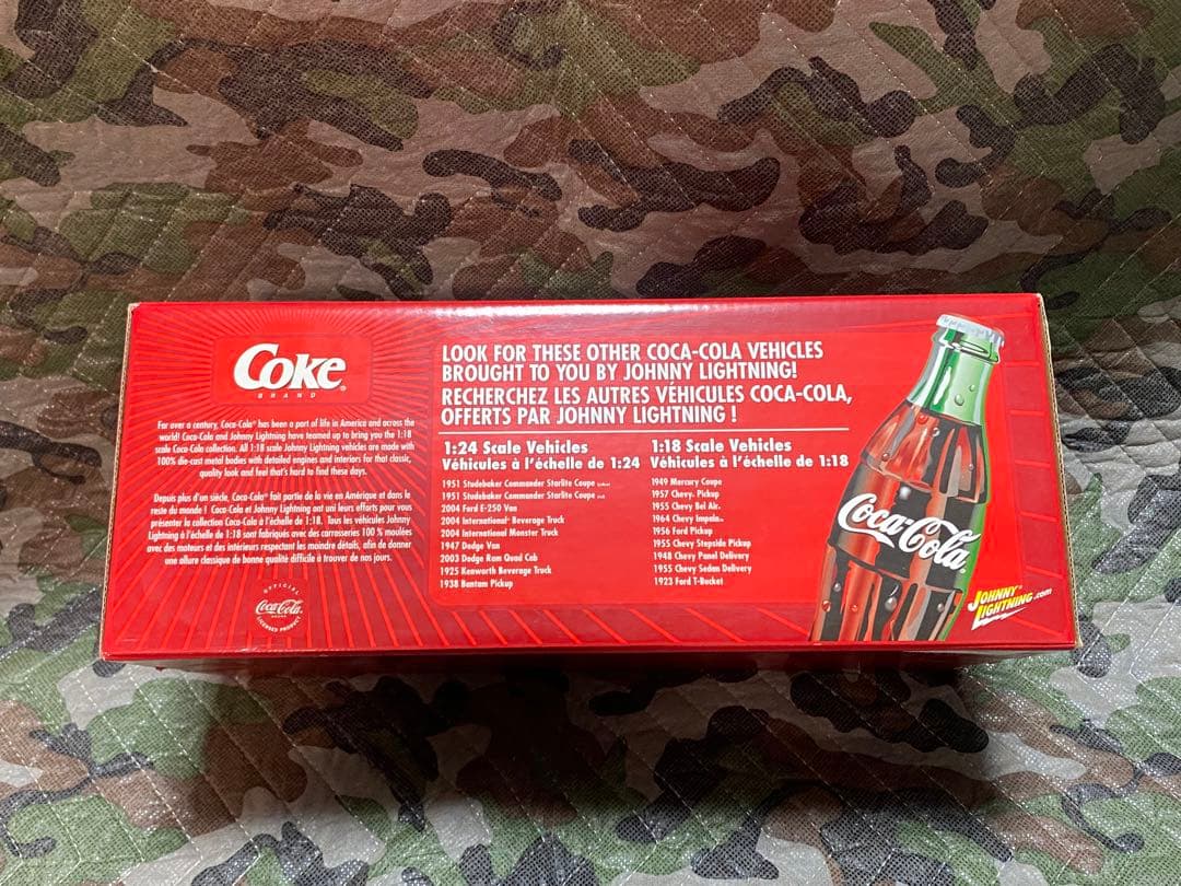 JOHNNY LIGHTNING コカコーラCHEVY IMPALA　1/18
