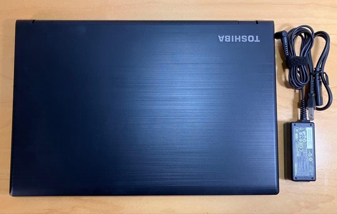 ノートパソコン　高性能COREi3/SSD256/メモリ8/カメラ/オフィス