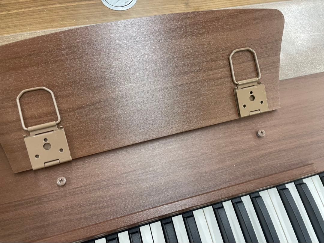 スタンド付き　電子ピアノ88鍵盤　給電タイプ　木目調ボディ　マホガニー