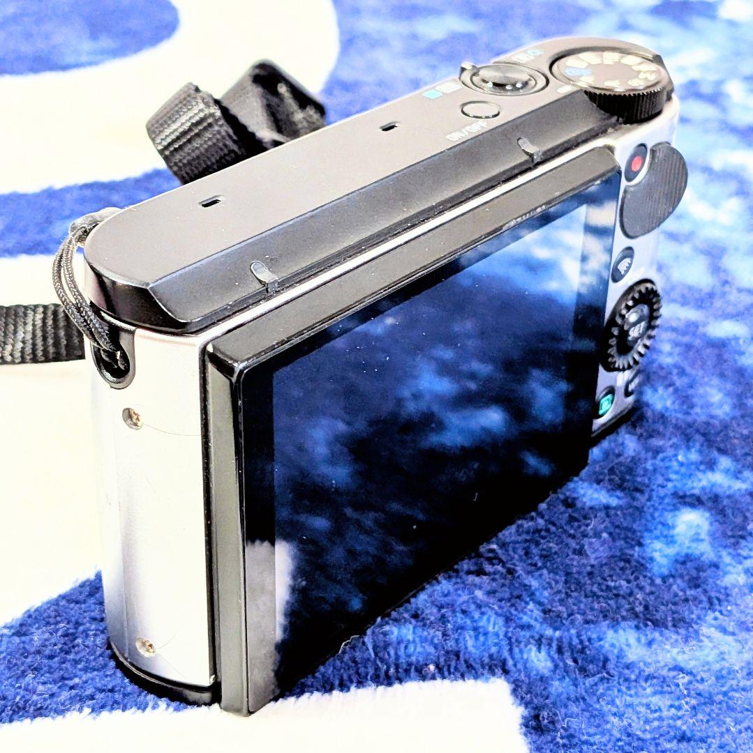 美品CASIO EXILIM EX-ZR1600 シルバー コンパクトデジカメ