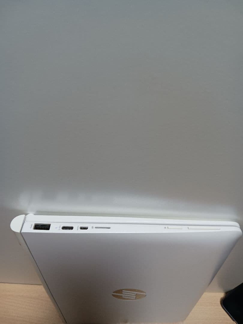 HP Pavilion x2 10-n100 10.1型 x5-Z8300