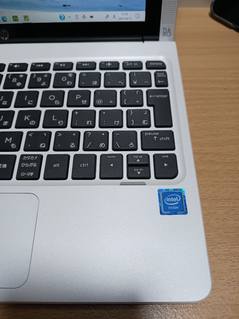 HP Pavilion x2 10-n100 10.1型 x5-Z8300