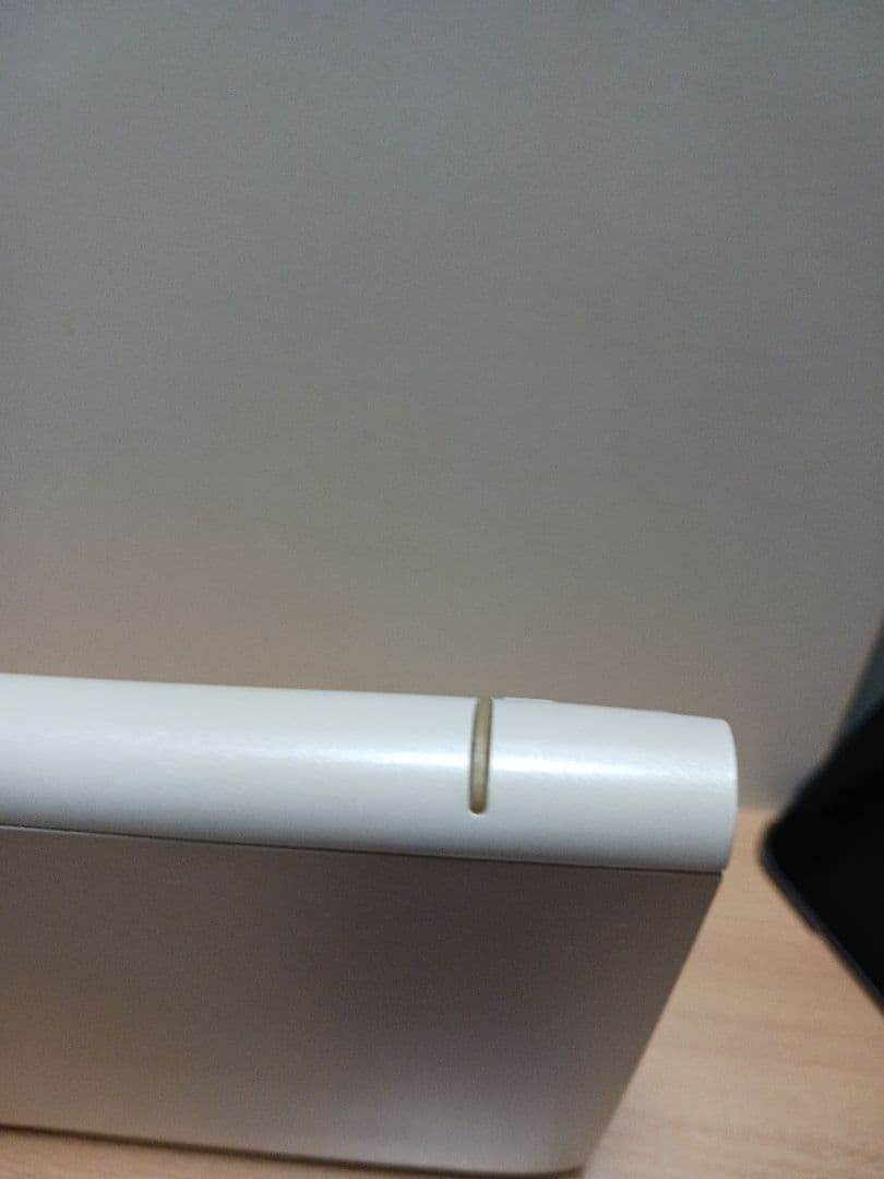 HP Pavilion x2 10-n100 10.1型 x5-Z8300