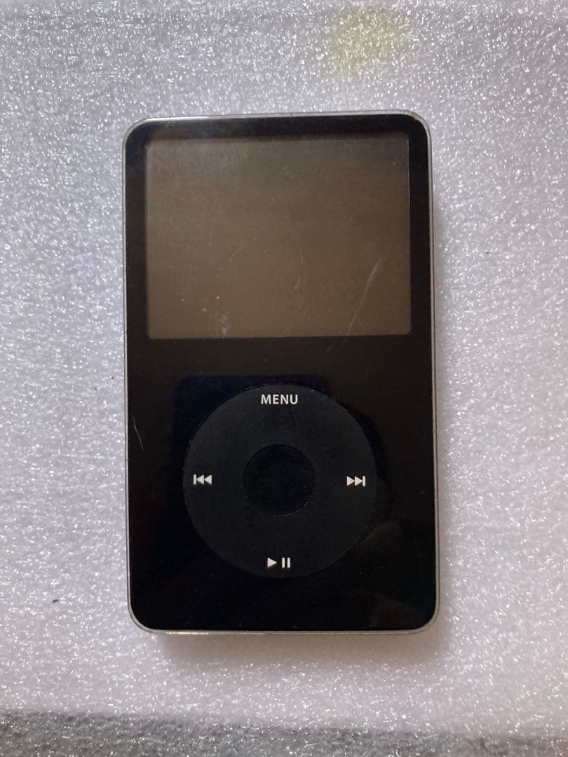 iPod classic 5世代 30GB 新品バッテリー交換済　液晶細い線有
