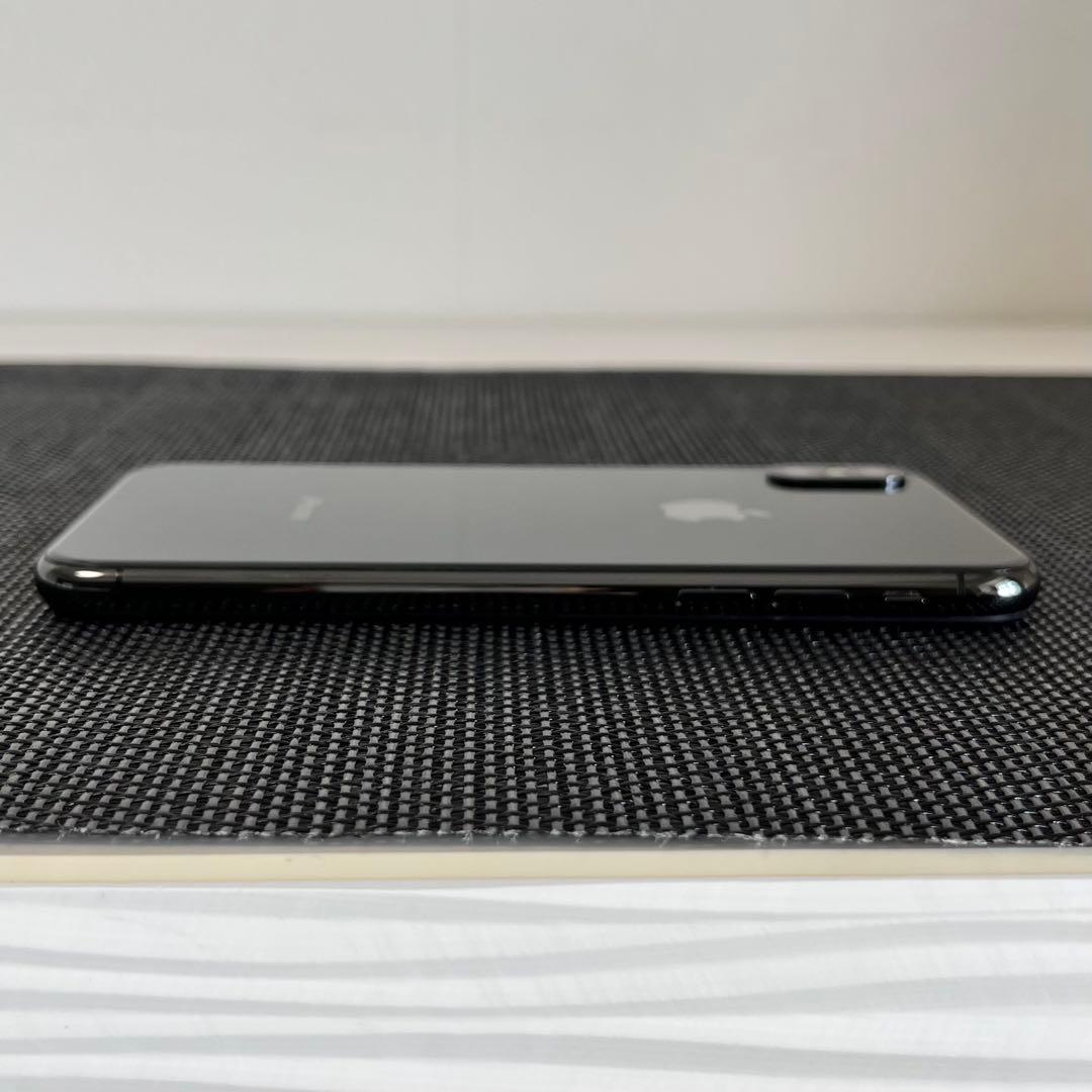 iPhone X 64GB スペースグレイ