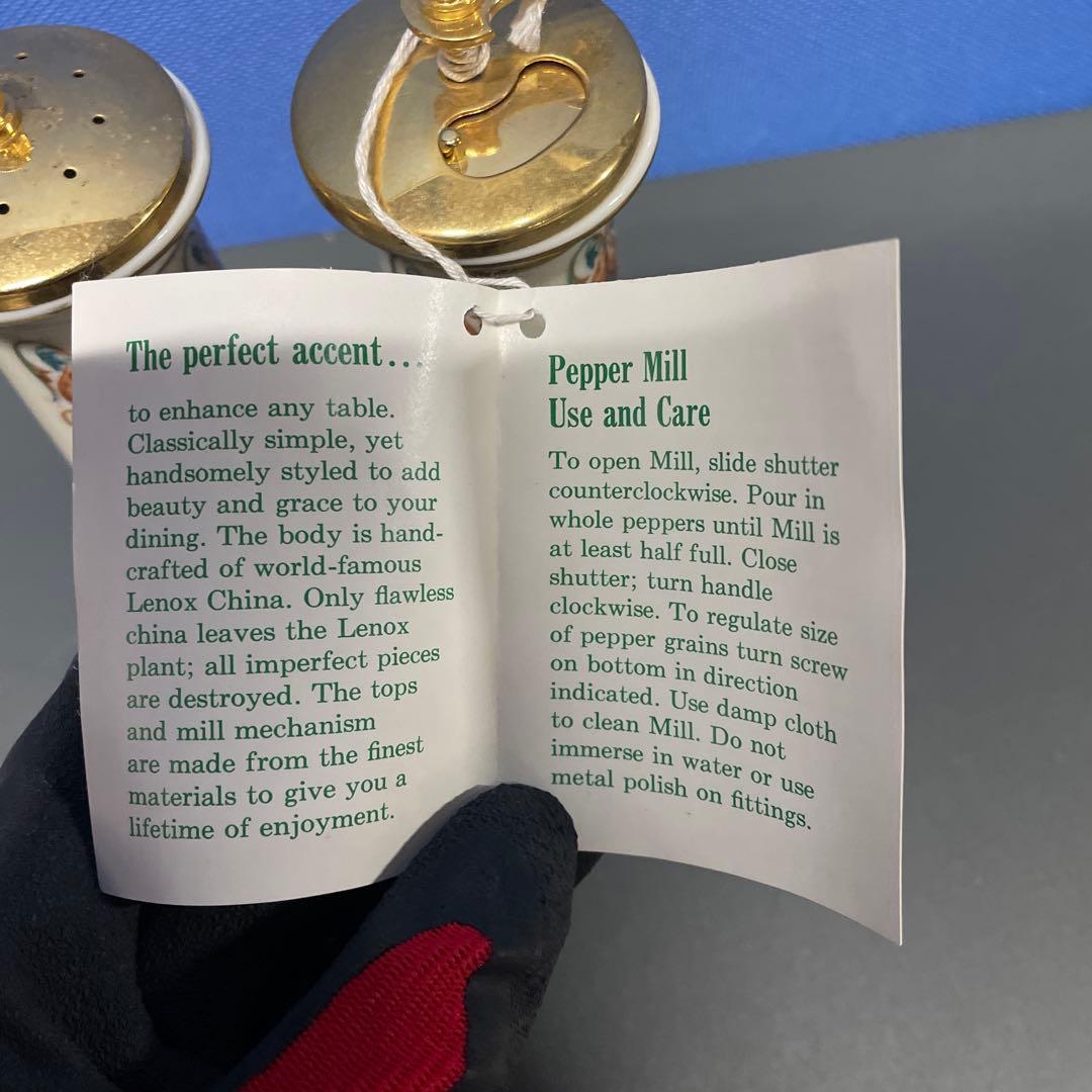 Lenox ペッパーミルと塩入れセット