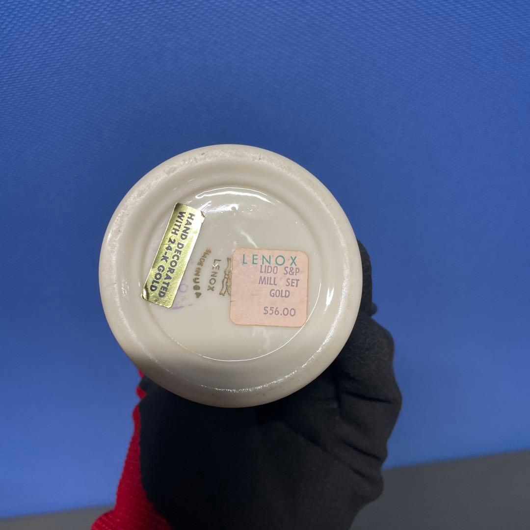 Lenox ペッパーミルと塩入れセット