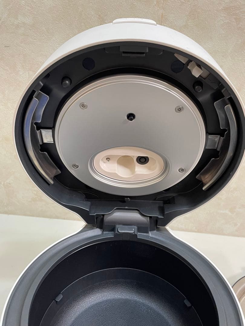 Panasonic SR-NB102 圧力IHジャー 炊飯器 2023年製