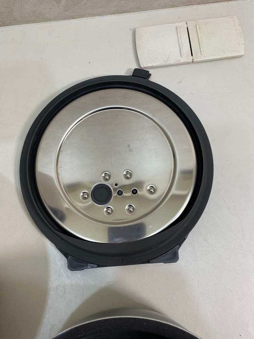 Panasonic SR-NB102 圧力IHジャー 炊飯器 2023年製