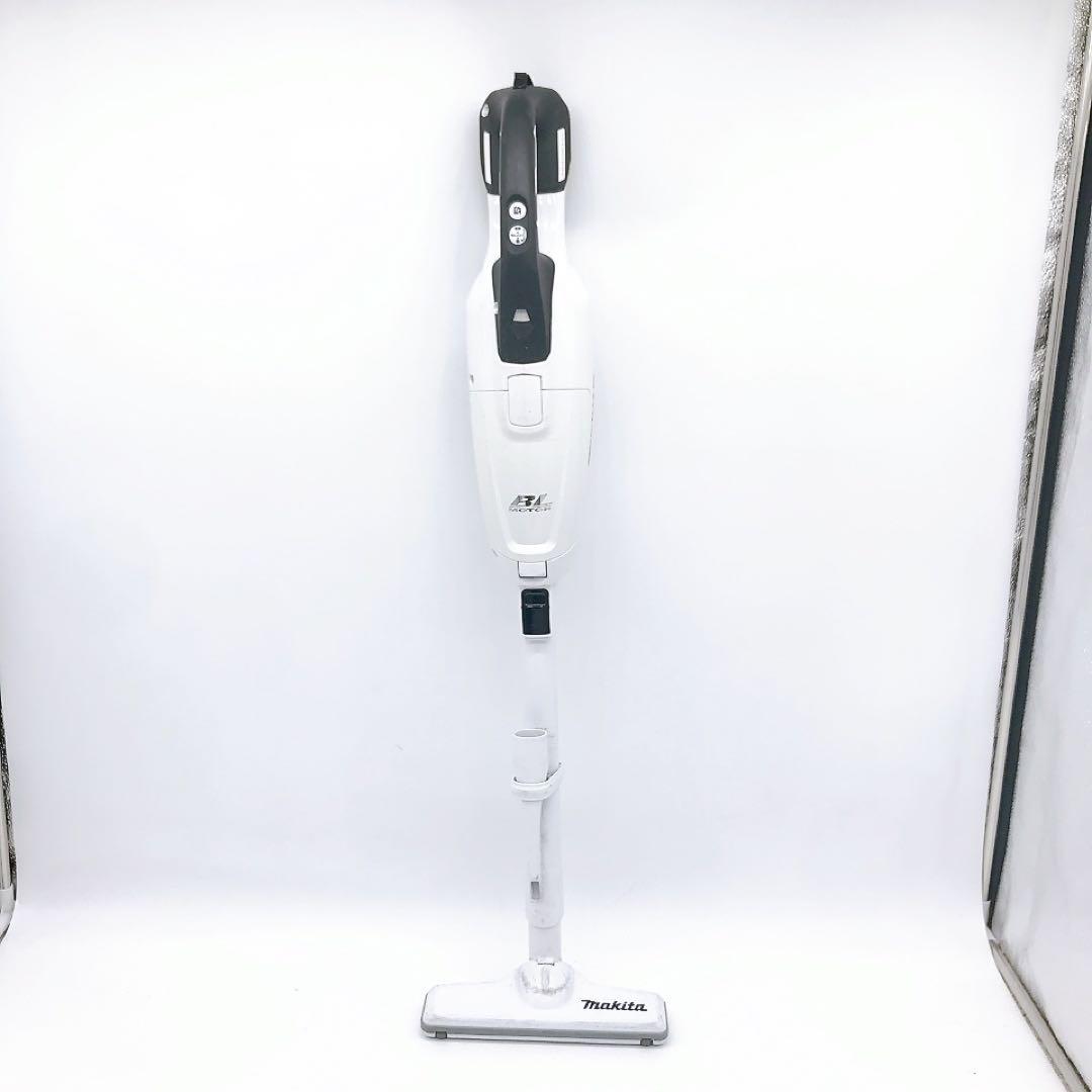 MAKITA 充電式クリーナー　CL282FD