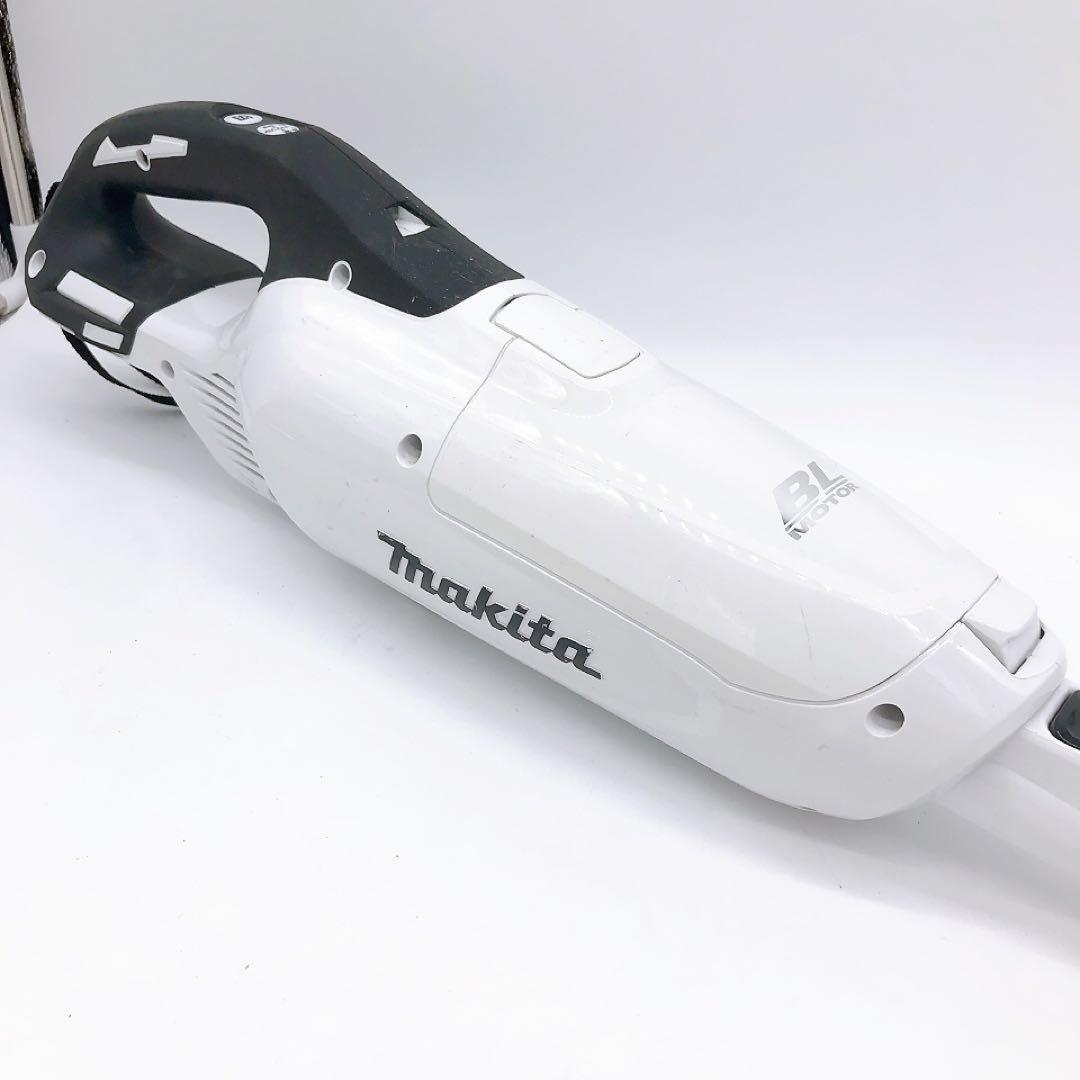 MAKITA 充電式クリーナー　CL282FD