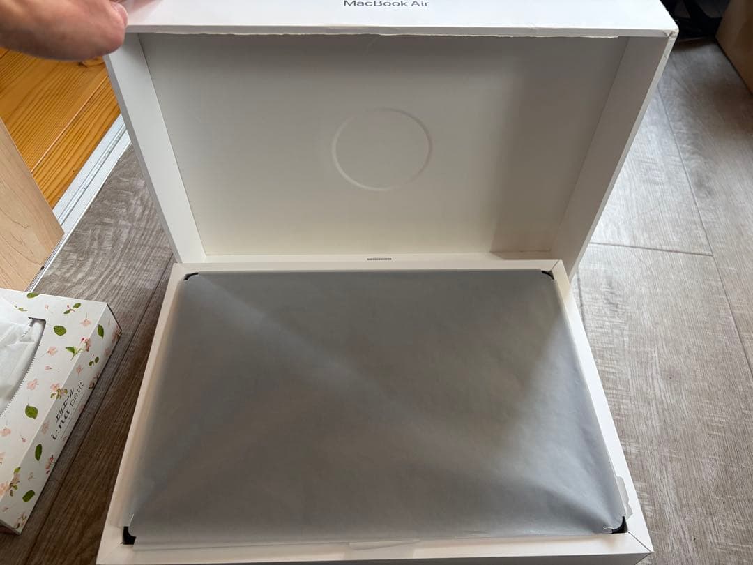 極美品MacBook Air M2 15インチ 8GB メモリ 512GB