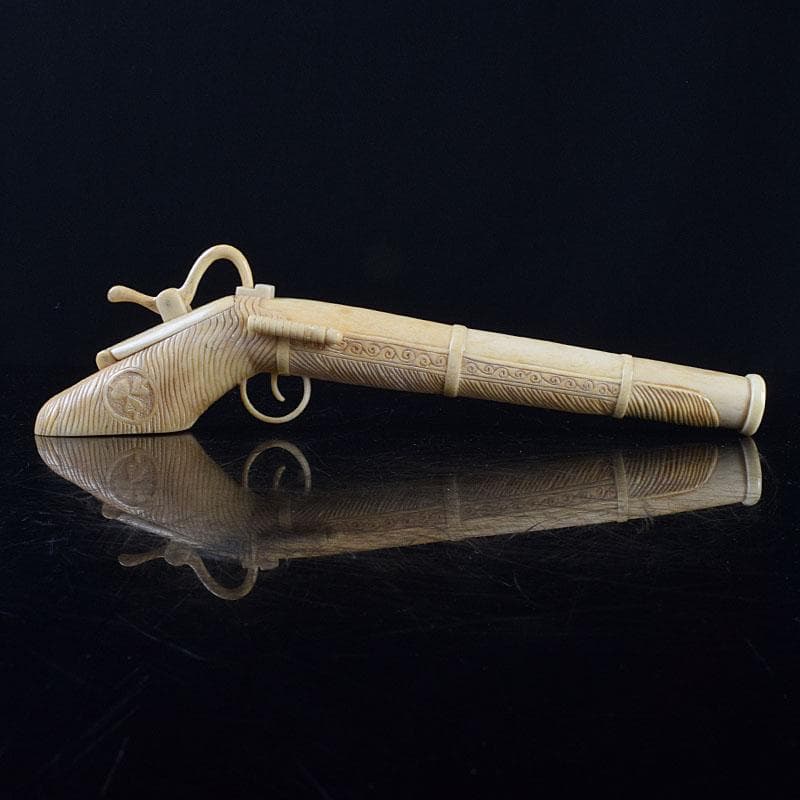 ナリトラ 時代提げ物　獣骨彫刻　銃型　矢立　筆入　C　9209