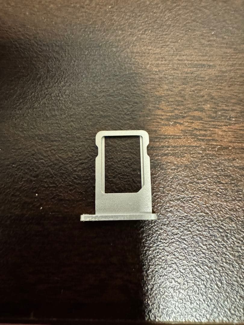 iPad mini 6世代 256GB セルラーモデル スターライト