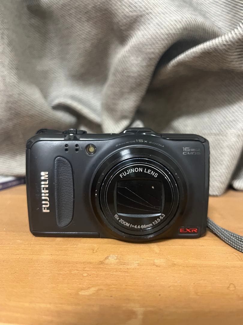 デジタルカメラ FUJIFILM FINEPIX F600EXR 16MP