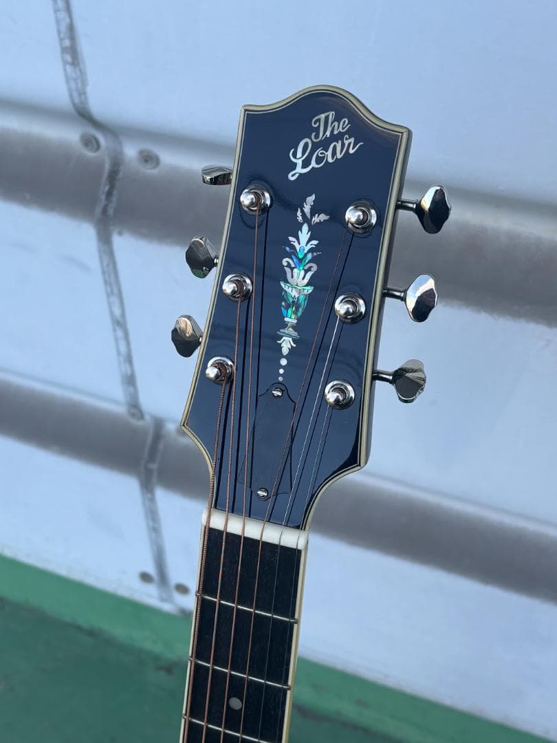 The LOAR LH-700VS Archtop guitar 超美品