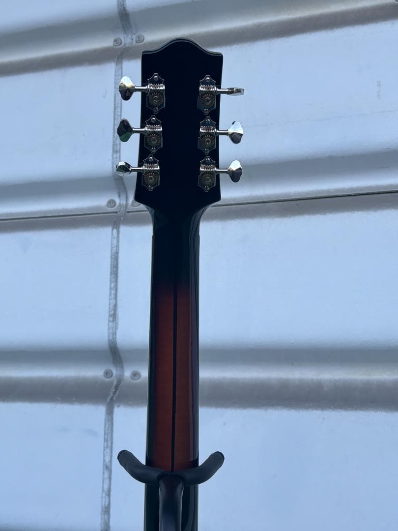 The LOAR LH-700VS Archtop guitar 超美品