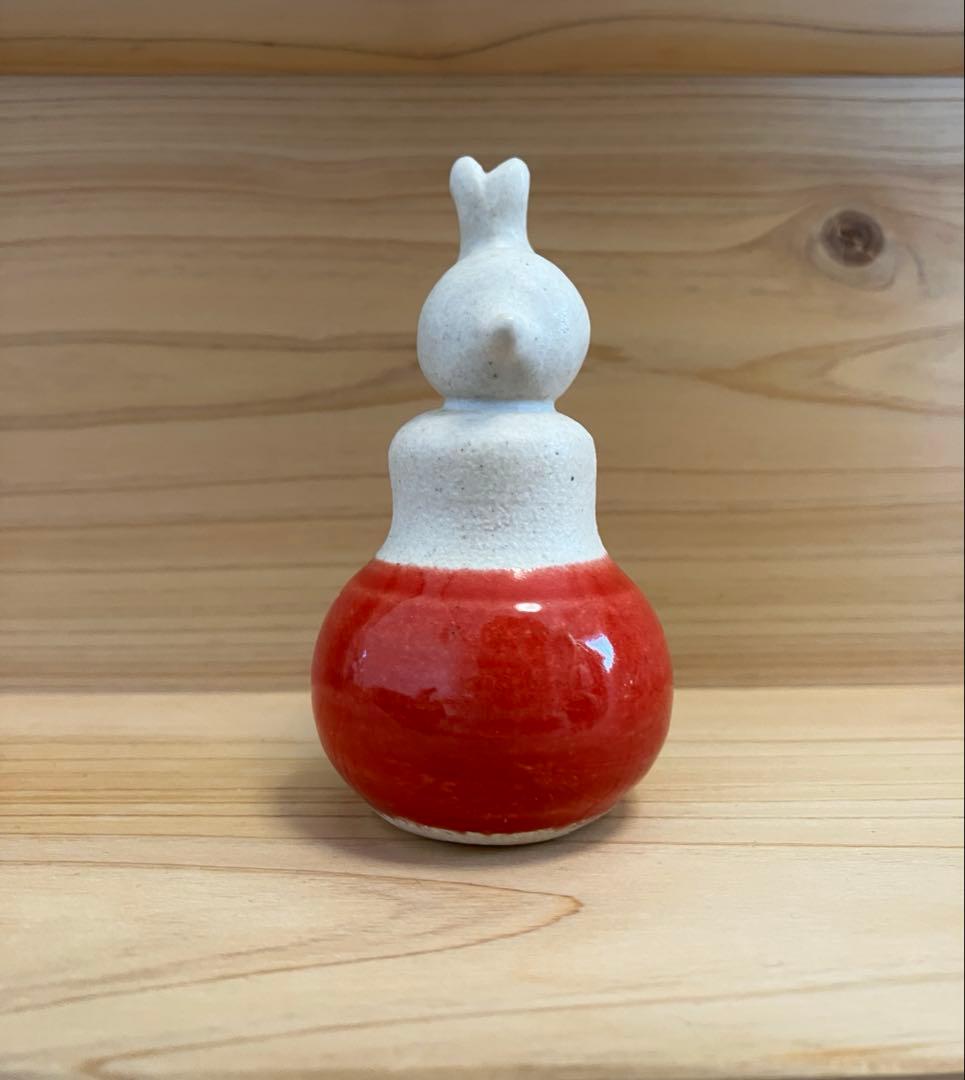 足田メロウ　赤　だるま　うさぎ　信楽焼