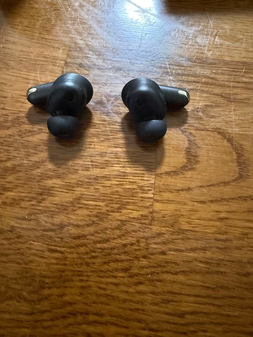 JBL Tour Pro 2 ワイヤレスイヤホン　箱付き　付属品完備