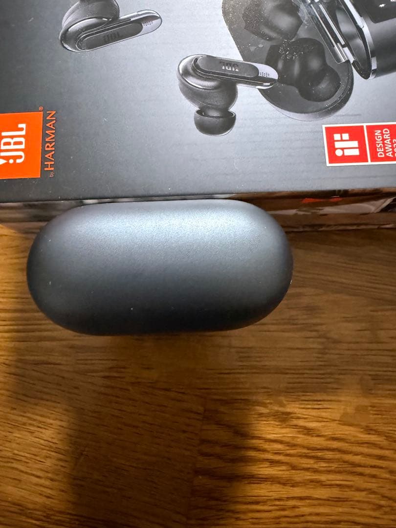 JBL Tour Pro 2 ワイヤレスイヤホン　箱付き　付属品完備