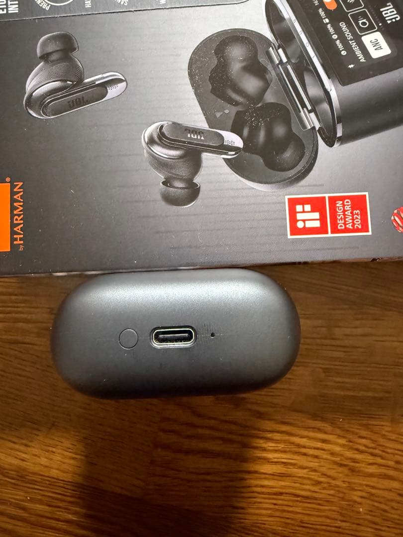 JBL Tour Pro 2 ワイヤレスイヤホン　箱付き　付属品完備