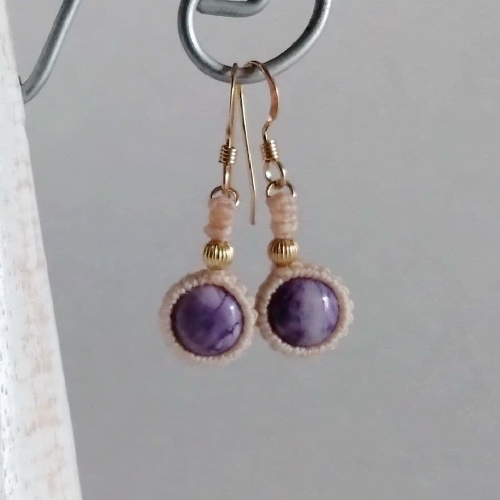 ティファニーストーン マクラメピアス