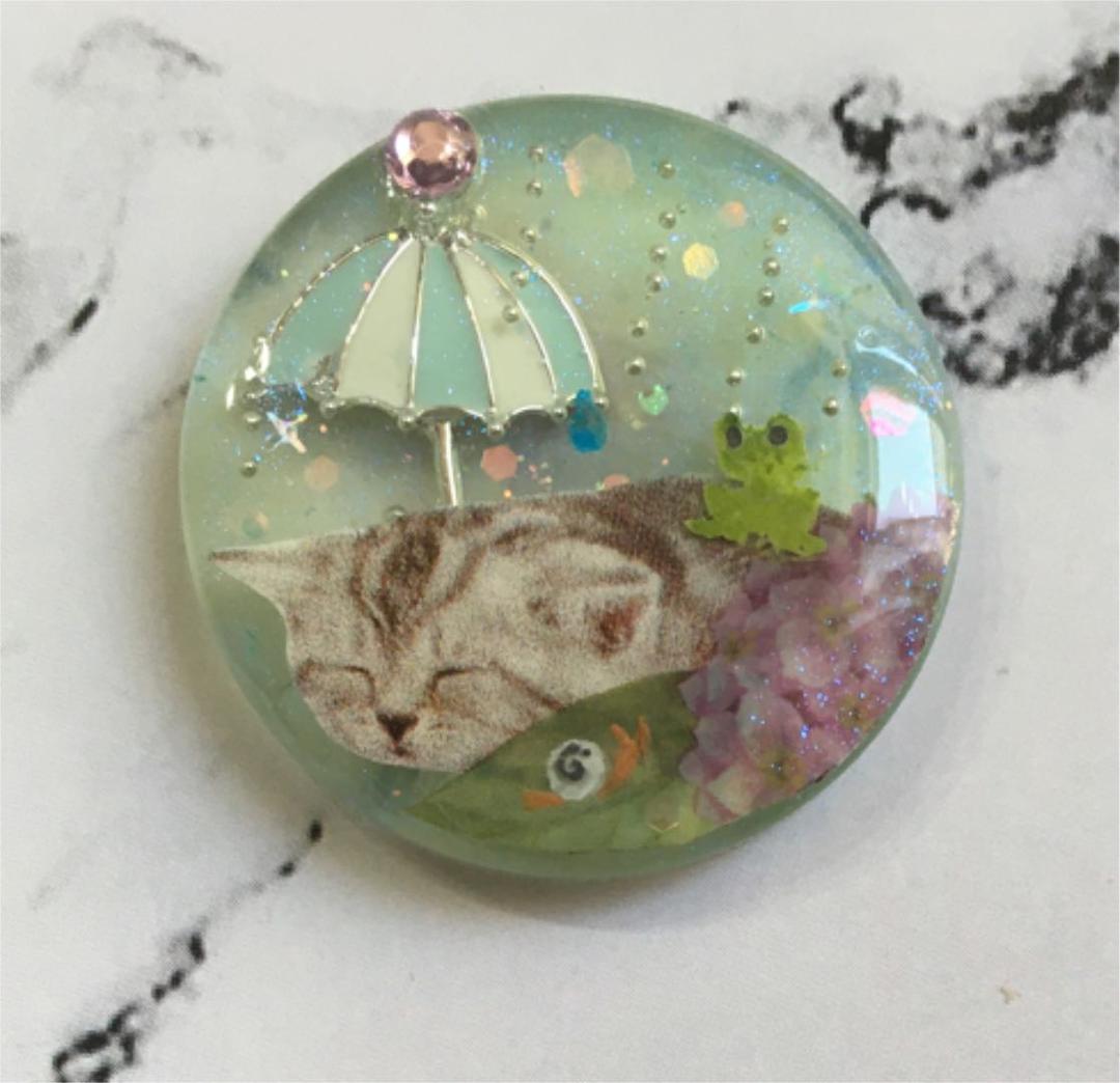 レジンヘアゴム、手書きカタツムリ・カエルさんとアンブレラ猫ちゃん・再販不可