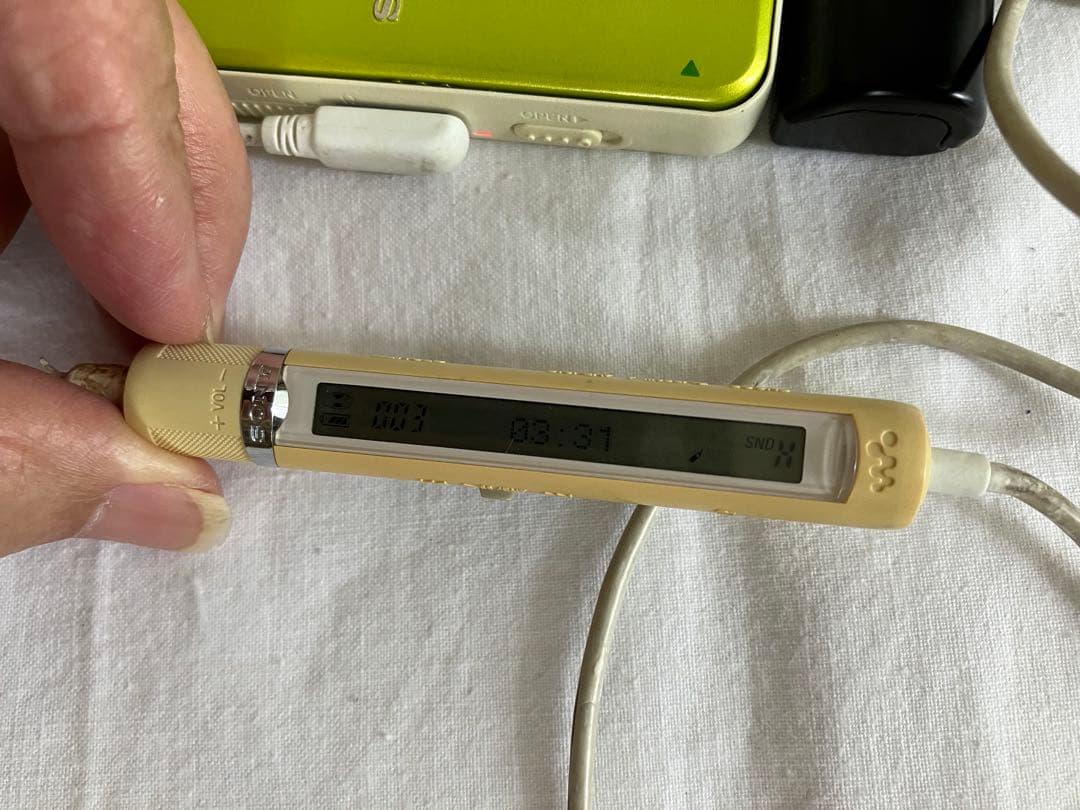 SONY ウォークマン グリーンMz-e630