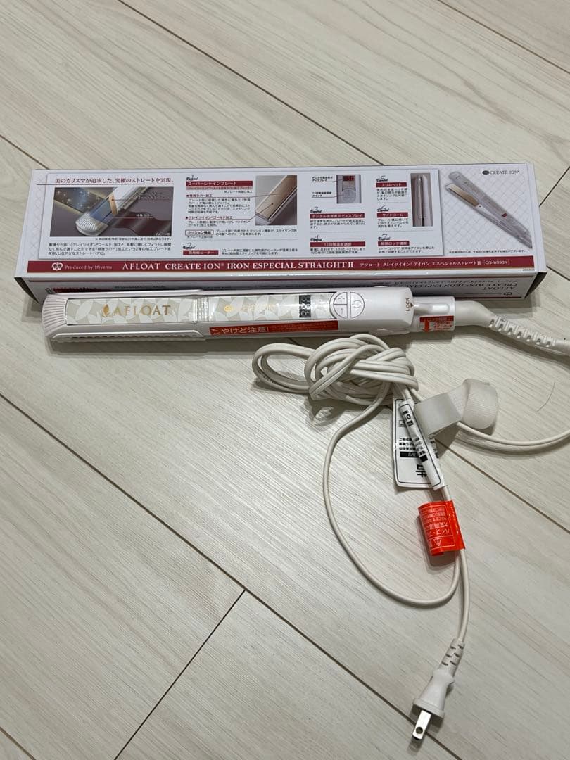 クレイツ　ストレートヘアアイロン（保証書とレシート付き）　一度のみの使用