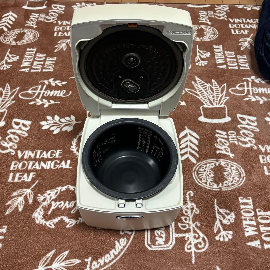三菱電機/NJ-VW108-W 炊飯器 本炭釜 白和三盆