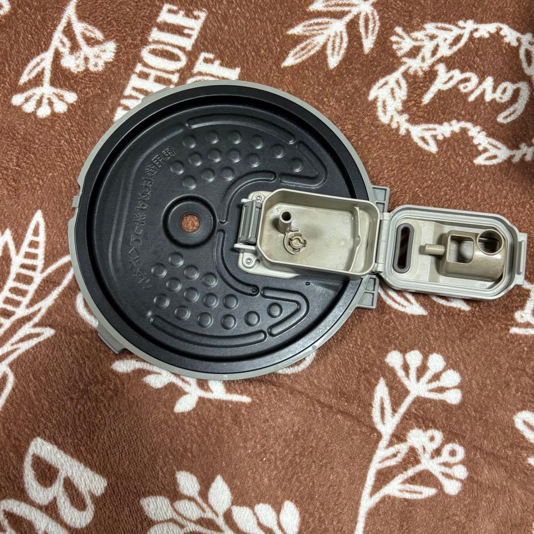 三菱電機/NJ-VW108-W 炊飯器 本炭釜 白和三盆