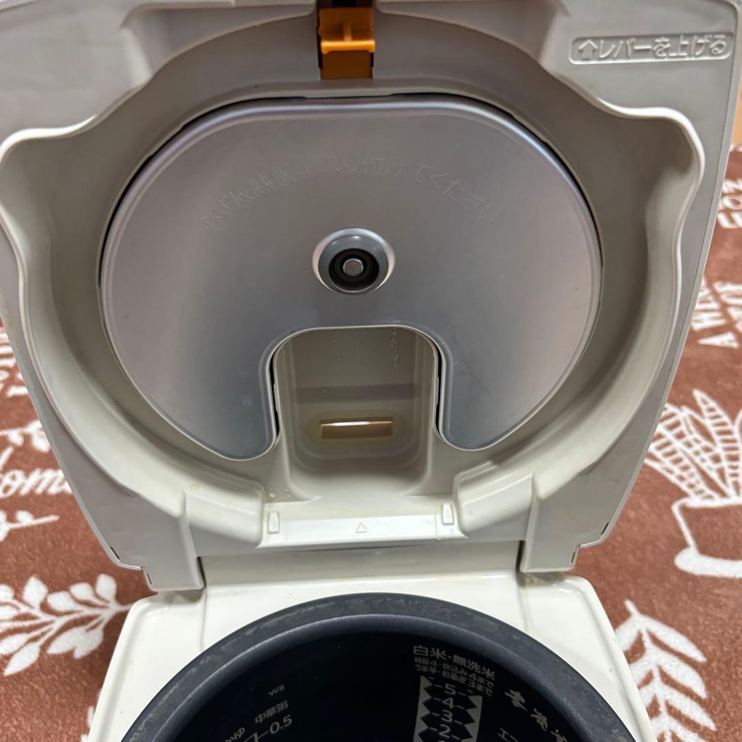 三菱電機/NJ-VW108-W 炊飯器 本炭釜 白和三盆