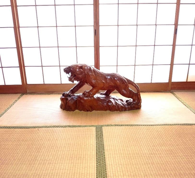 ヴィンテージ 昭和レトロ 置物 木彫り 一刀彫 虎 大型 和室 店舗 縁起物