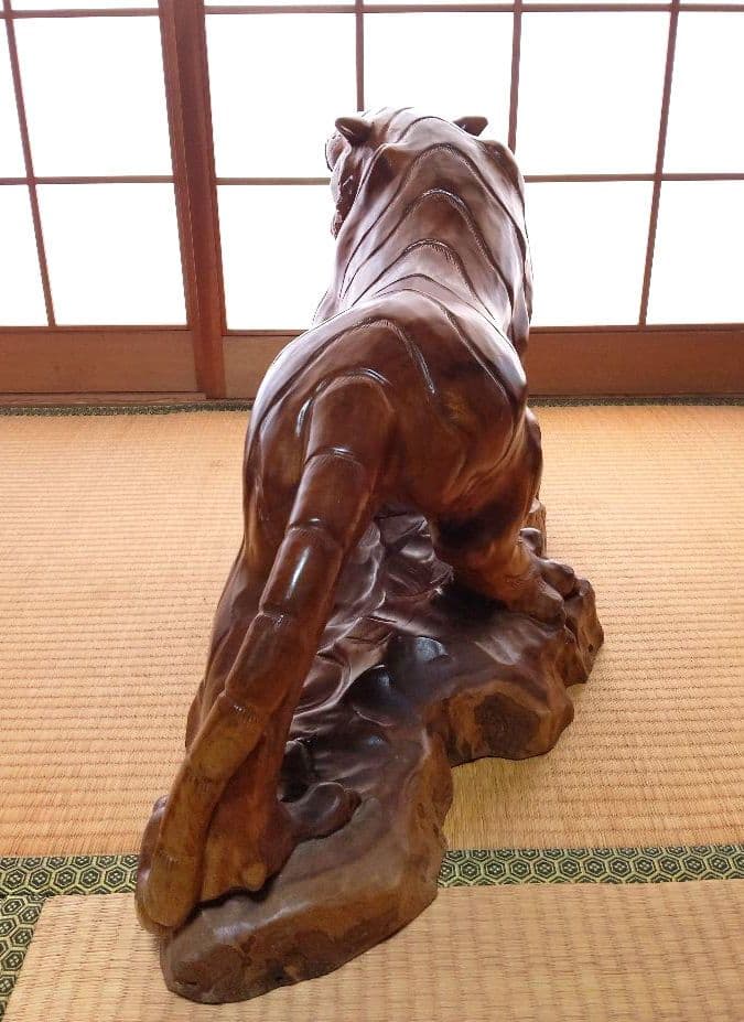 ヴィンテージ 昭和レトロ 置物 木彫り 一刀彫 虎 大型 和室 店舗 縁起物