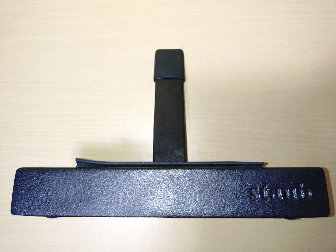 ストウブ　リッドホルダー