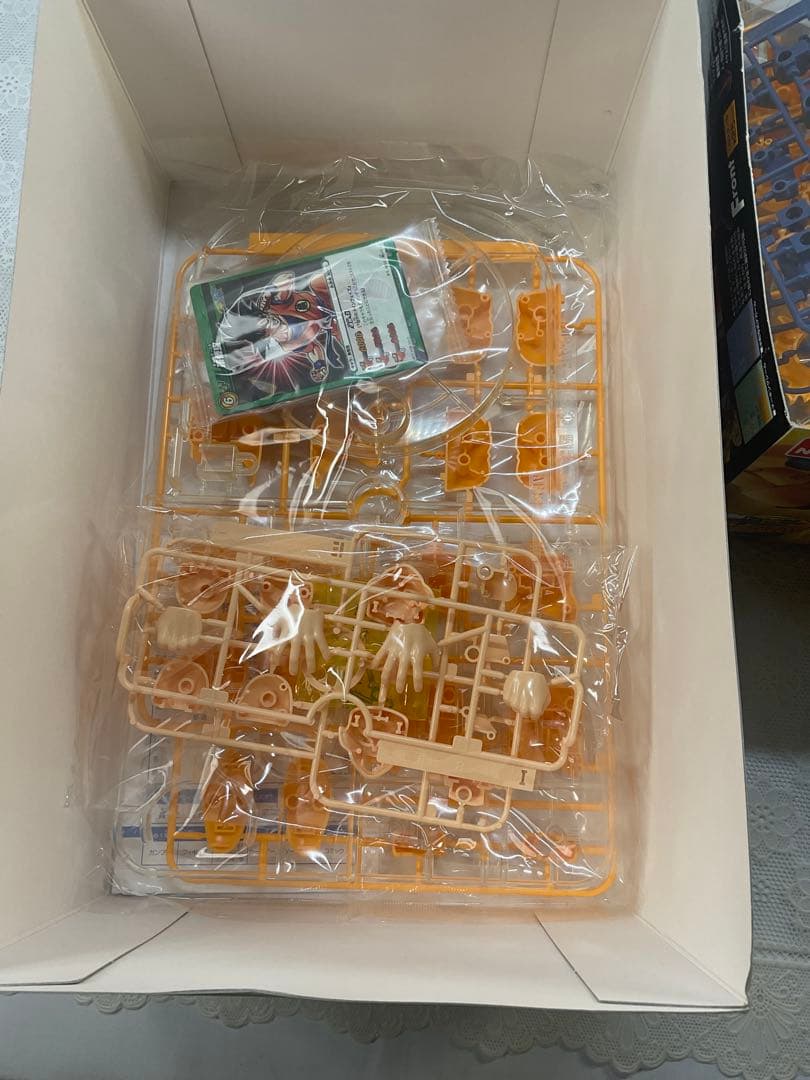 MG SUPER SAIYAN 孫悟空 プラモデル