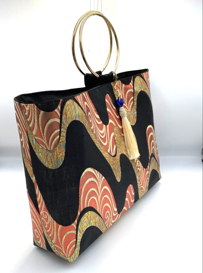 黒と赤　流水紋　帯リメイクバッグ　浴衣　着物