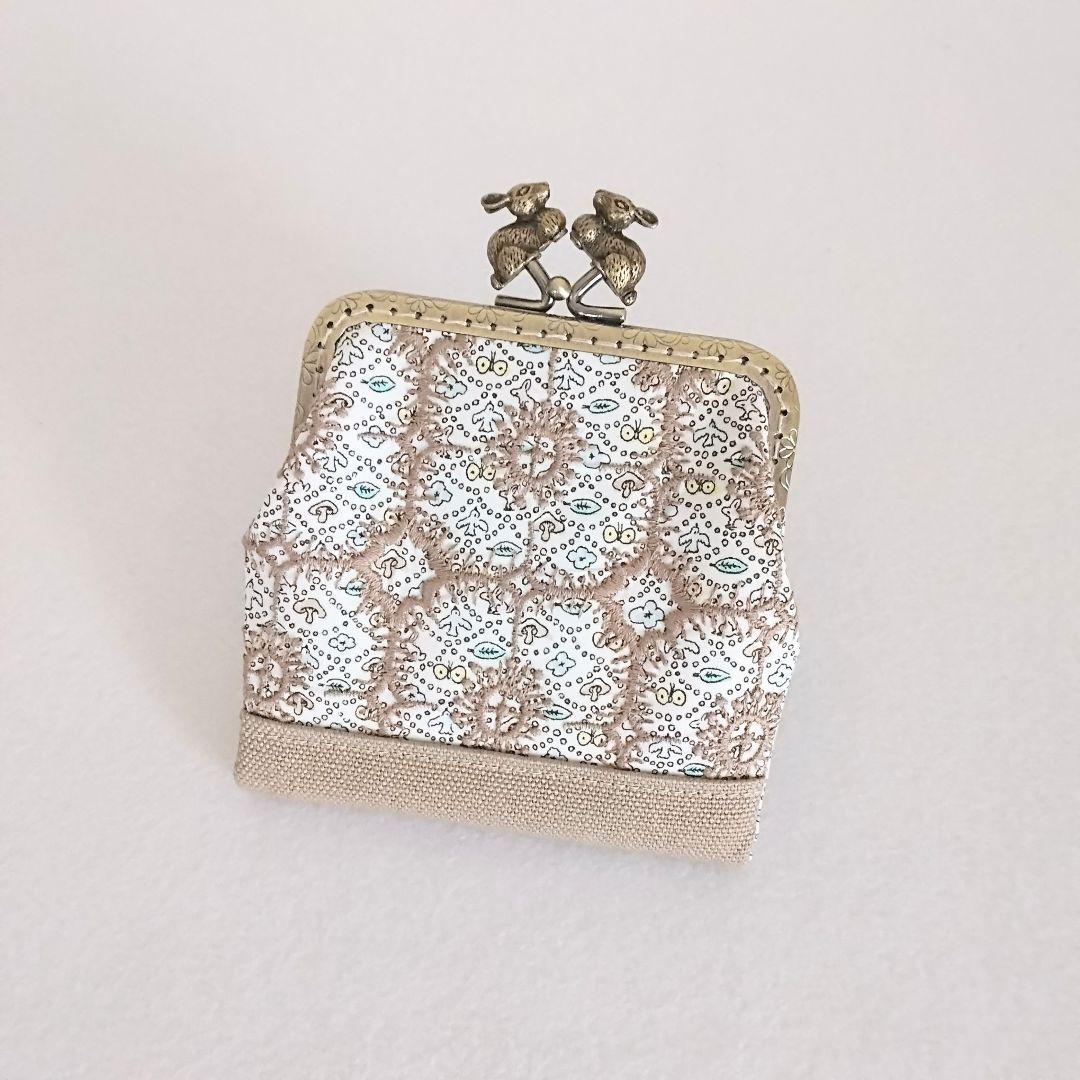 ミナペルホネン×リバティforestwaveアネモネ（ベージュ）ウサギがま口財布