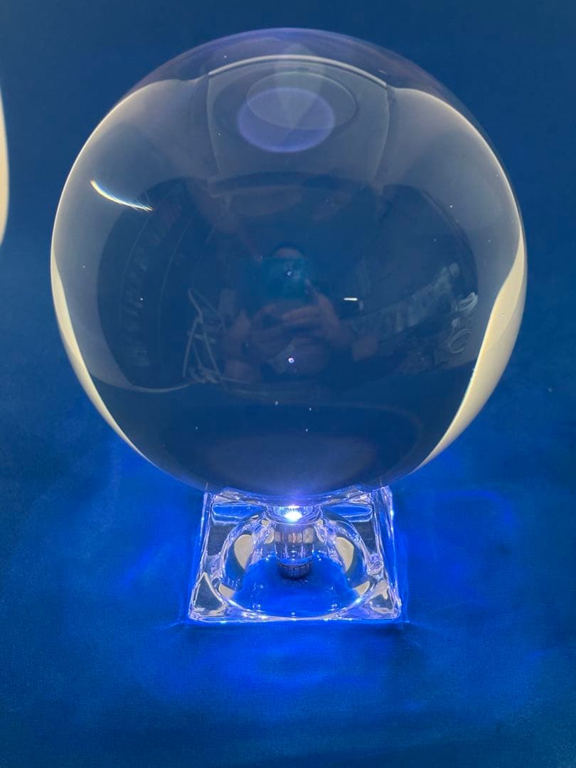 【光り輝く浄化の力】白水晶クリスタルボール直径9cmLEDカラーチェンジ台座付き