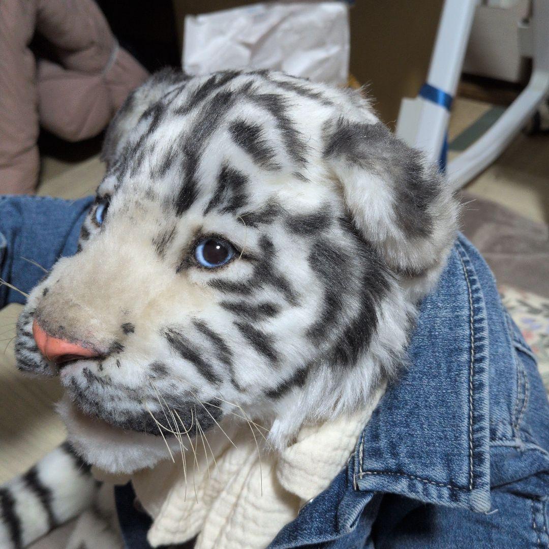 ホワイトタイガー ぬいぐるみ⭐️リボーンドール⭐️海外作家