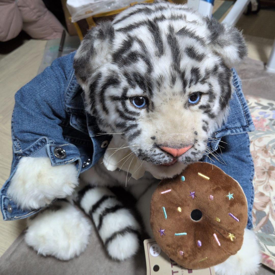 ホワイトタイガー ぬいぐるみ⭐️リボーンドール⭐️海外作家