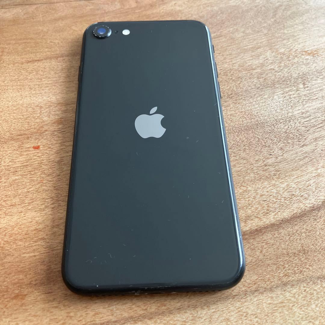 iPhone SE 第２世代　64GB ブラック　SIMフリー